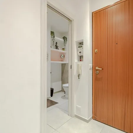 Guesthost - Elegant Loft X4 - 500m Far From Porta Nuova *