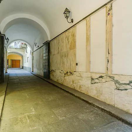 Guesthost - Elegant Loft X4 - 500m Far From Porta Nuova 토리노