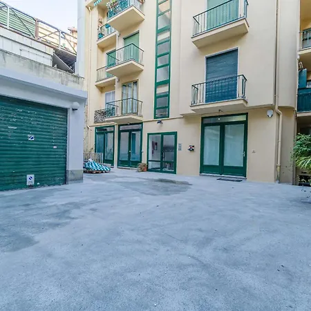 Guesthost - Elegant Loft X4 - 500m Far From Porta Nuova