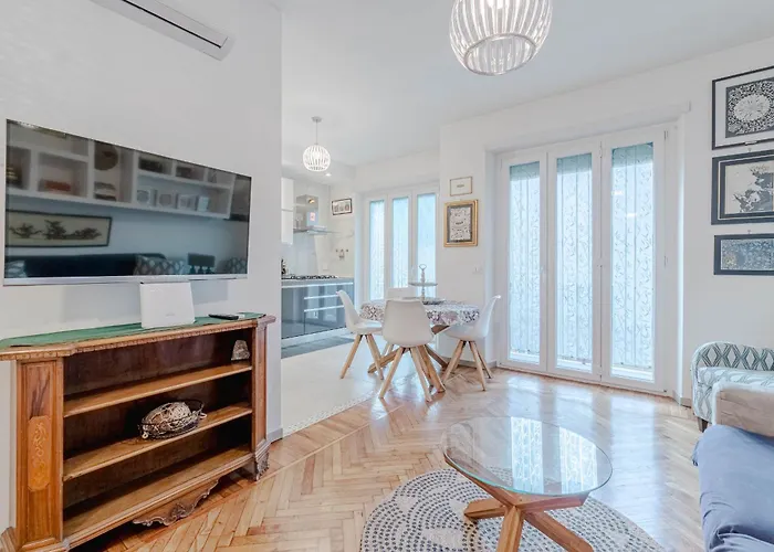 Guesthost - Elegant Loft X4 - 500m Far From Porta Nuova شقة