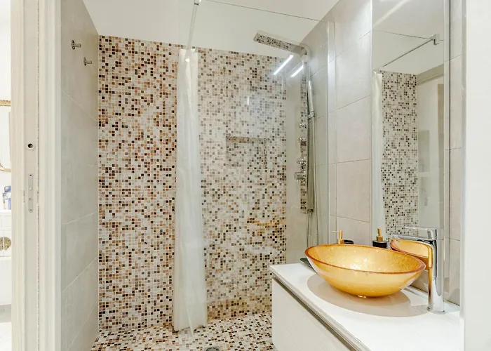 Guesthost - Elegant Loft X4 - 500m Far From Porta Nuova Daire Torino
