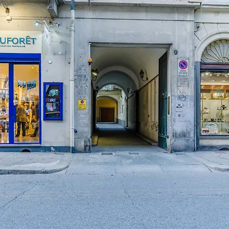 Guesthost - Elegant Loft X4 - 500m Far From Porta Nuova Apartamento *